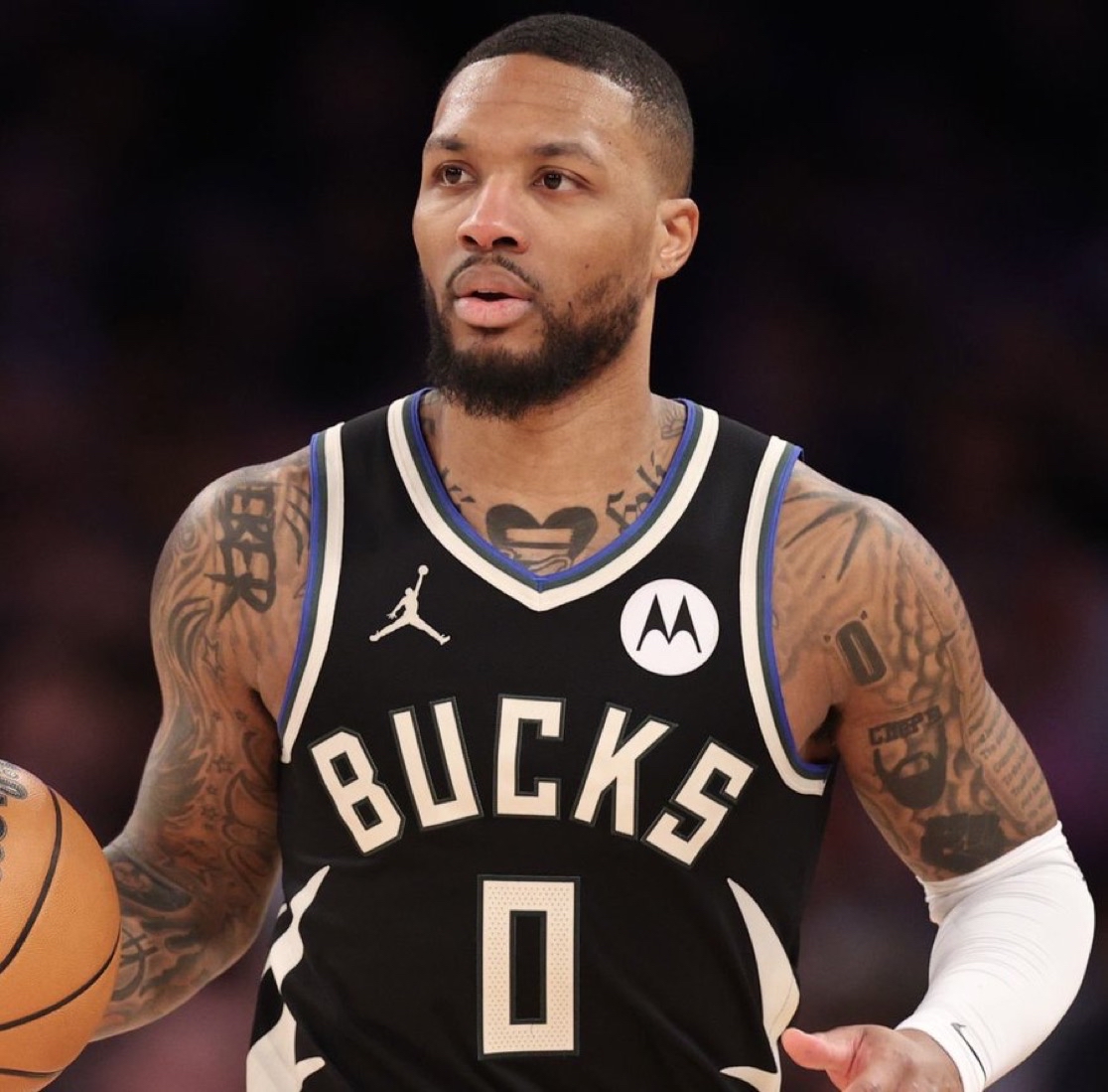 交锋吸引了 交锋吸引了