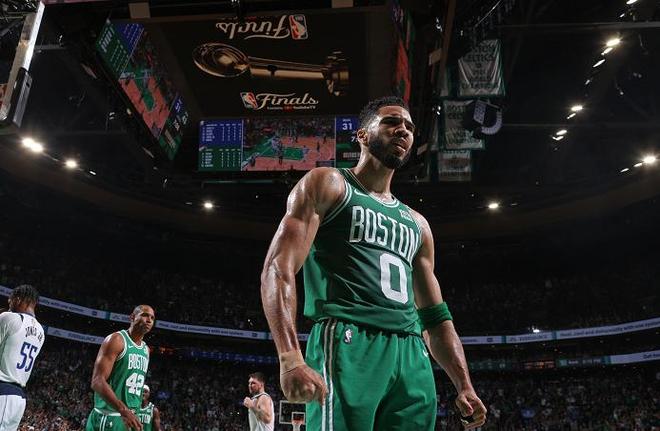 自己在场上 自己在场上